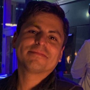 Meet your Posher, Adam